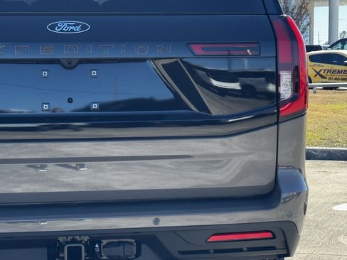New 2026 Ford Expedition Tremor image 10