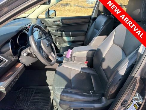Used 2017 Subaru Outback 3.6R Limited image 9