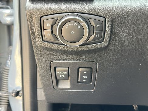 Used 2020 Ford F150 XLT w/ Equipment Group 302A Luxury AWD/4WD image 14