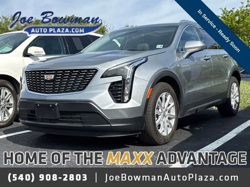 Used 2023 Cadillac XT4 Luxury w/ Cold Weather Package AWD/4WD image 1