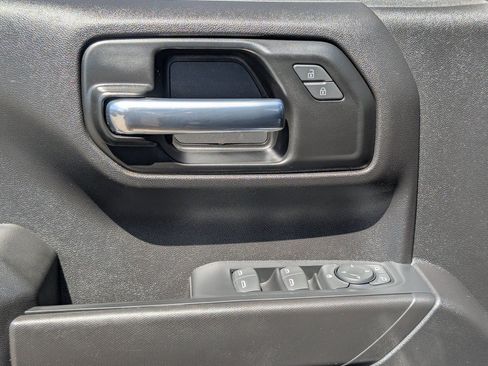 Used 2021 Chevrolet Silverado 1500 Custom RWD image 18