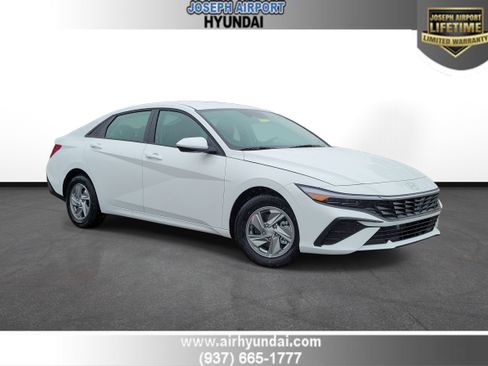 New 2026 Hyundai Elantra SE FWD image 1