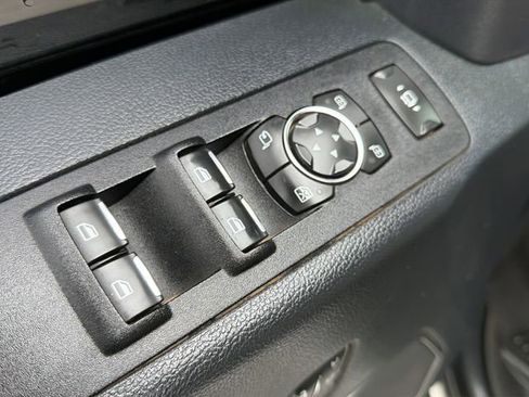 Certified 2022 Ford F350 Lariat w/ Lariat Value Package image 20