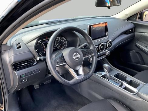 Used 2025 Nissan Sentra SV FWD image 16