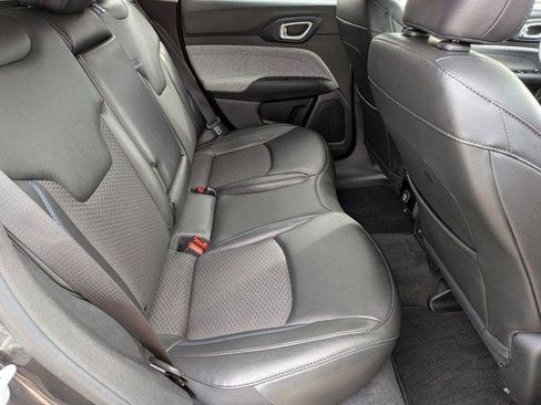 Certified 2022 Jeep Compass Latitude image 28