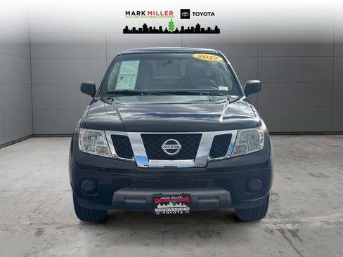 Used 2019 Nissan Frontier SV image 8