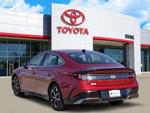 Used 2024 Hyundai Sonata SEL image 3