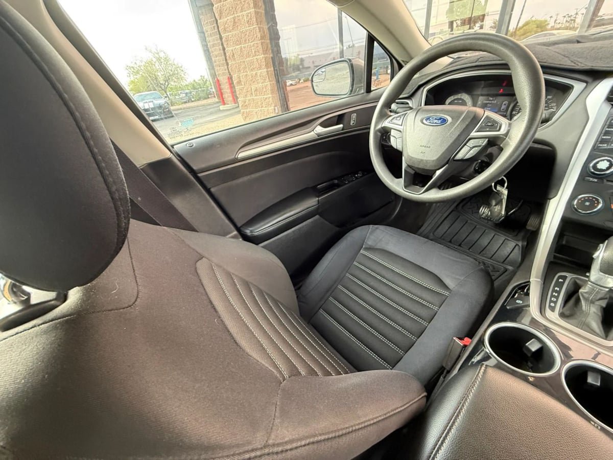 Used 2014 Ford Fusion SE FWD image 45