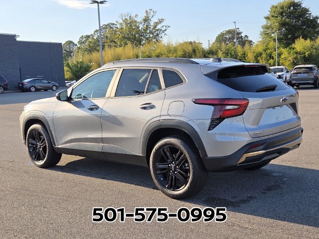Used 2025 Chevrolet Trax ACTIV FWD image 3