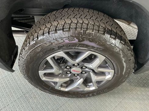 Used 2026 GMC Sierra 1500 SLT image 56