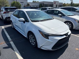 Used 2024 Toyota Corolla LE image 1