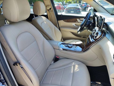 Used 2017 Mercedes-Benz GLC 300 image 48
