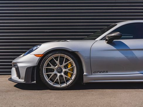 Used 2024 Porsche 718 Cayman GT4 RS image 9