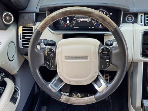 Used 2020 Land Rover Range Rover Autobiography image 22