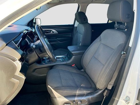 Used 2018 Chevrolet Traverse LT image 20