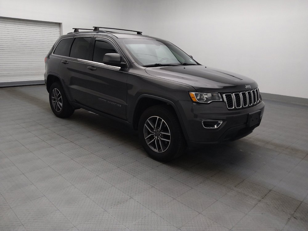 Used 2019 Jeep Grand Cherokee Laredo w/ 18" Wheel & 8.4" Radio Group AWD/4WD image 11