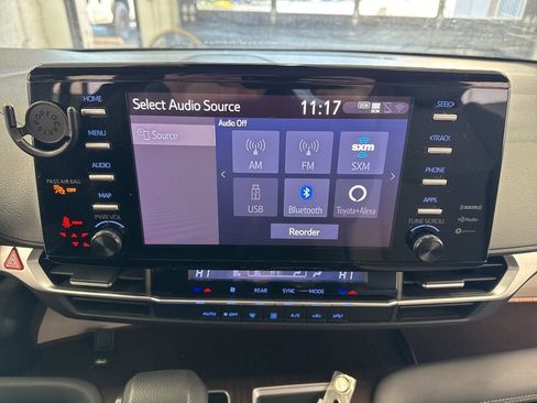 Certified 2021 Toyota Sienna LE image 26