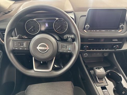 Certified 2023 Nissan Rogue SV image 29