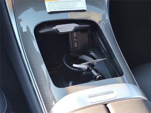 New 2026 Mercedes-Benz GLC 300 image 9