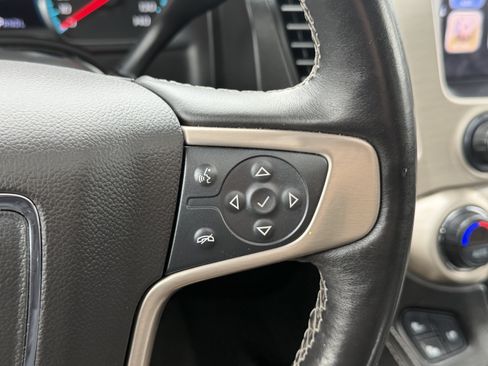 Used 2017 GMC Yukon XL Denali w/ Open Road Package AWD/4WD image 18