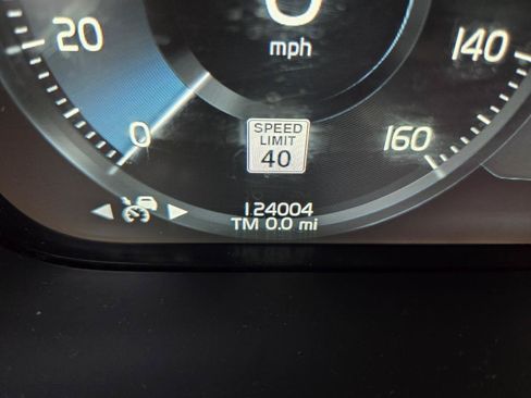 Used 2020 Volvo XC90 T6 Momentum w/ Protection Package AWD/4WD image 49