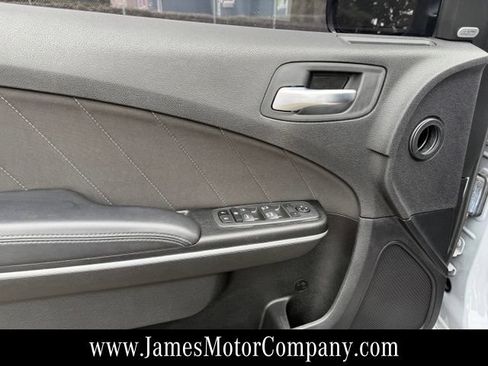 Used 2022 Dodge Charger Scat Pack RWD image 14