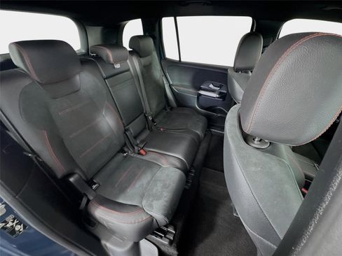 Used 2023 Mercedes-Benz GLB 250 w/ AMG Line image 28