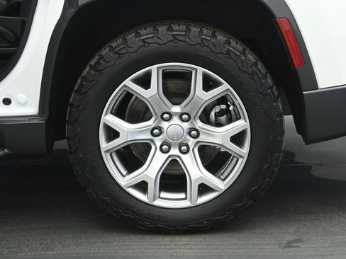 Used 2022 Jeep Wagoneer Series II image 23