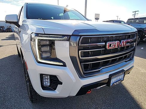 Used 2023 GMC Yukon AT4 w/ AT4 Premium Plus Package image 11