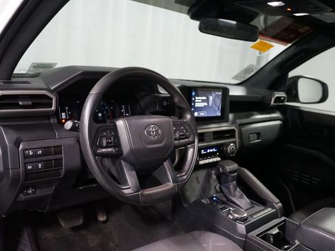 Used 2024 Toyota Tacoma SR AWD/4WD image 7