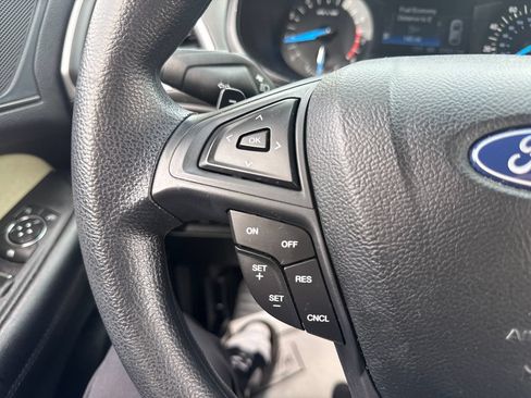 Used 2018 Ford Edge SE AWD/4WD image 36