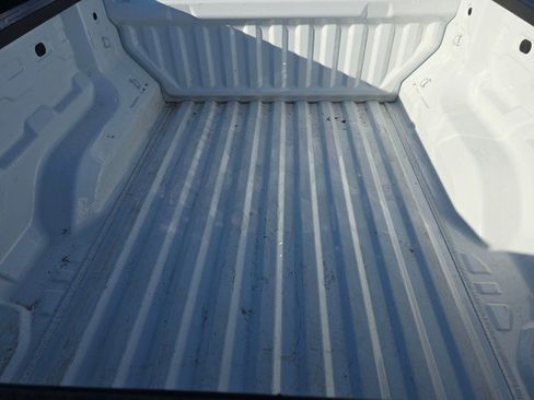 Used 2024 Chevrolet Colorado W/T image 16