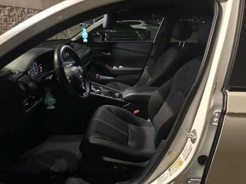 Used 2025 Honda Accord Sport image 32