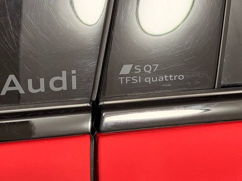 New 2026 Audi SQ7 Prestige AWD/4WD image 6