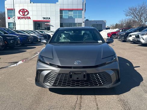 New 2026 Toyota Camry SE image 2