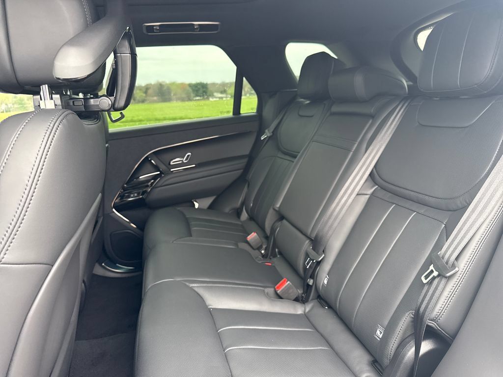New 2026 Land Rover Range Rover Sport SE AWD/4WD image 13