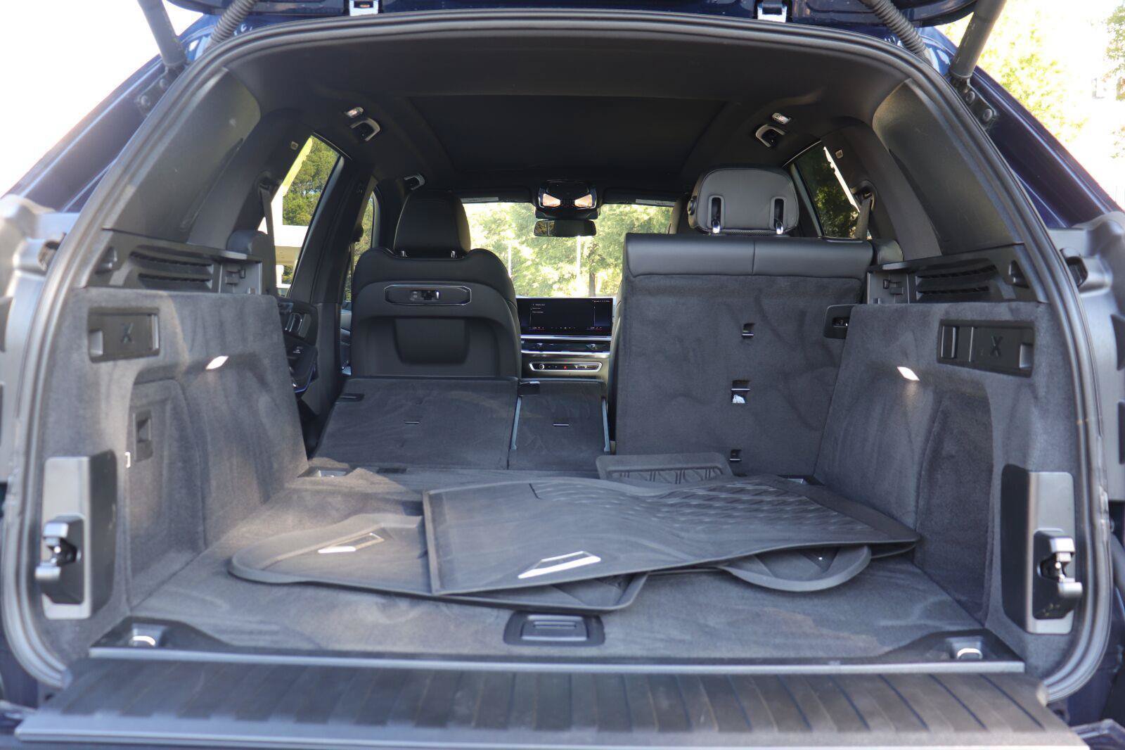 Used 2024 BMW X5 sDrive40i w/ Premium Package RWD image 14