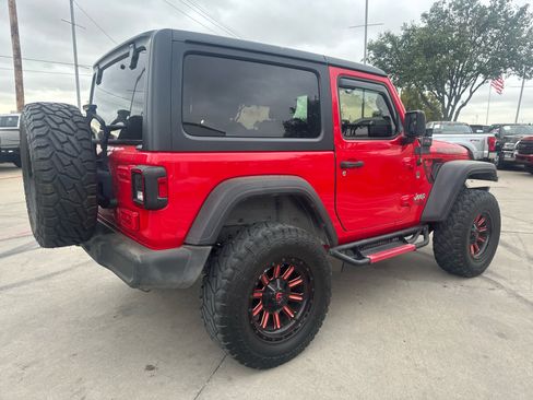 Used 2019 Jeep Wrangler Sport AWD/4WD image 3