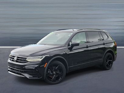 Used 2023 Volkswagen Tiguan SE R-Line