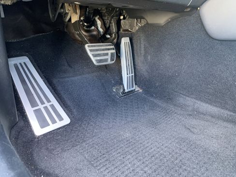 Used 2023 Lexus ES 350 F Sport w/ Accessory Package (Z2) image 17