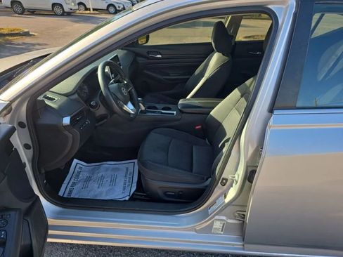 Used 2019 Nissan Altima 2.5 S image 2