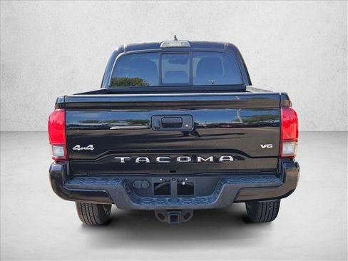 Used 2020 Toyota Tacoma SR AWD/4WD image 6