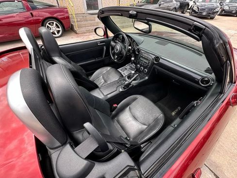 Used 2014 MAZDA MX-5 Miata Grand Touring RWD image 12
