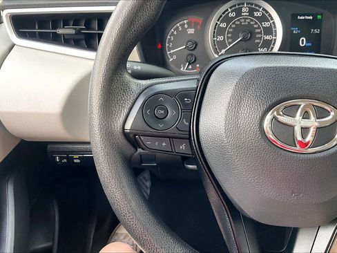 Used 2021 Toyota Corolla LE FWD image 20