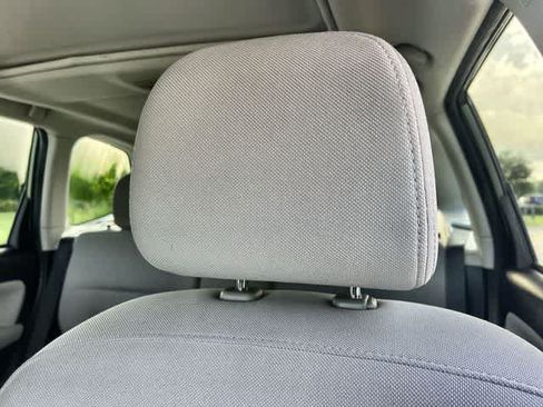 Used 2017 Subaru Forester 2.5i Premium AWD/4WD image 25