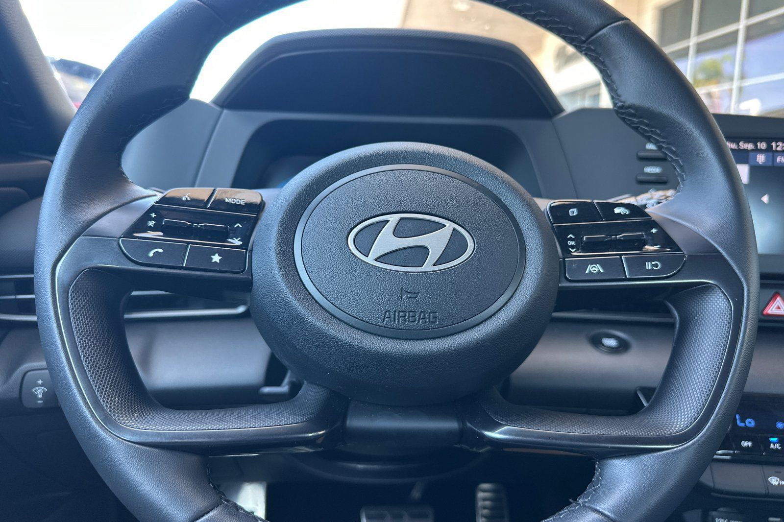 Used 2026 Hyundai Elantra Sport FWD image 28