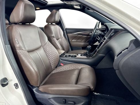 Used 2017 INFINITI Q50 Red Sport 400 image 35