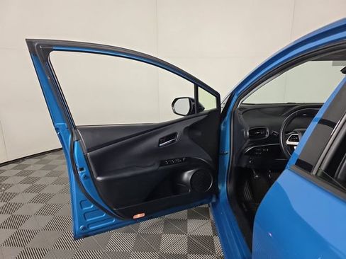Used 2017 Toyota Prius Prime Advanced FWD image 42