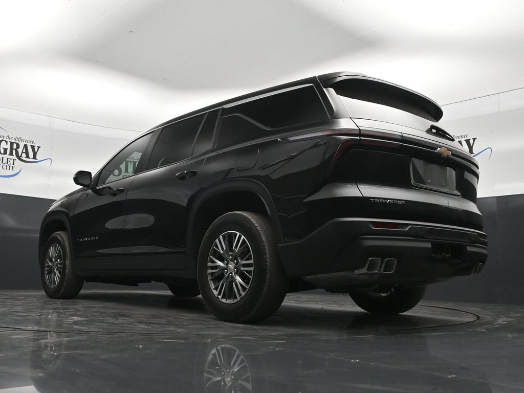 Used 2024 Chevrolet Traverse LS w/ LPO, Floor Liner Package FWD image 30