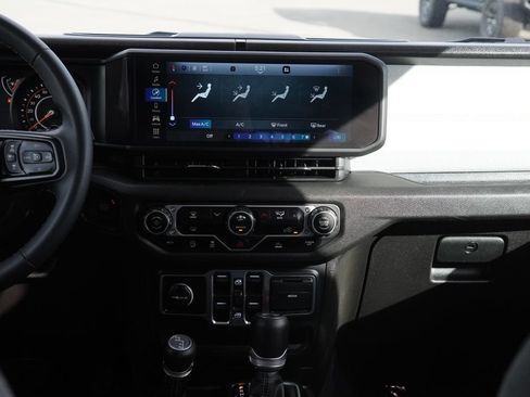 Used 2025 Jeep Wrangler Unlimited Sport AWD/4WD image 34